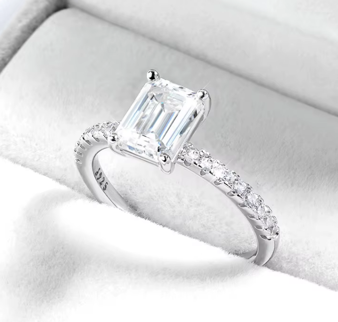 The Radiant Cut Women's Diamond Ring S925 Sterling Silver
