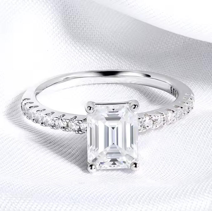 The Radiant Cut Women's Diamond Ring S925 Sterling Silver